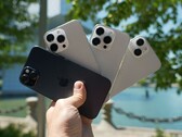 Pełna gama atrap iPhone'ów z 2023 roku. (Źródło: MacRumors)