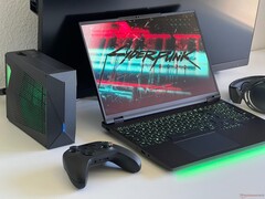XMG Neo 16 E25. (Źródło obrazu: Notebookcheck)