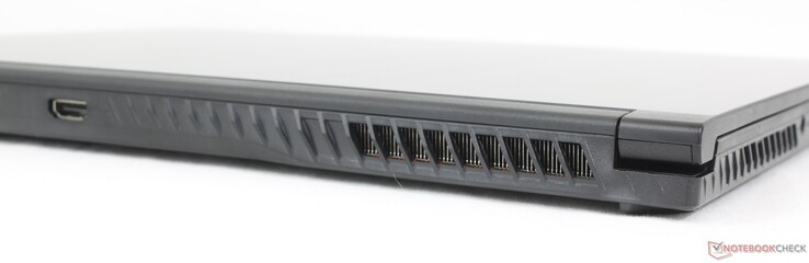 Tył: HDMI 1.4 (do 4K30)