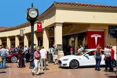 Biznes second-handów przeżywa rozkwit (obraz: Tesla)
