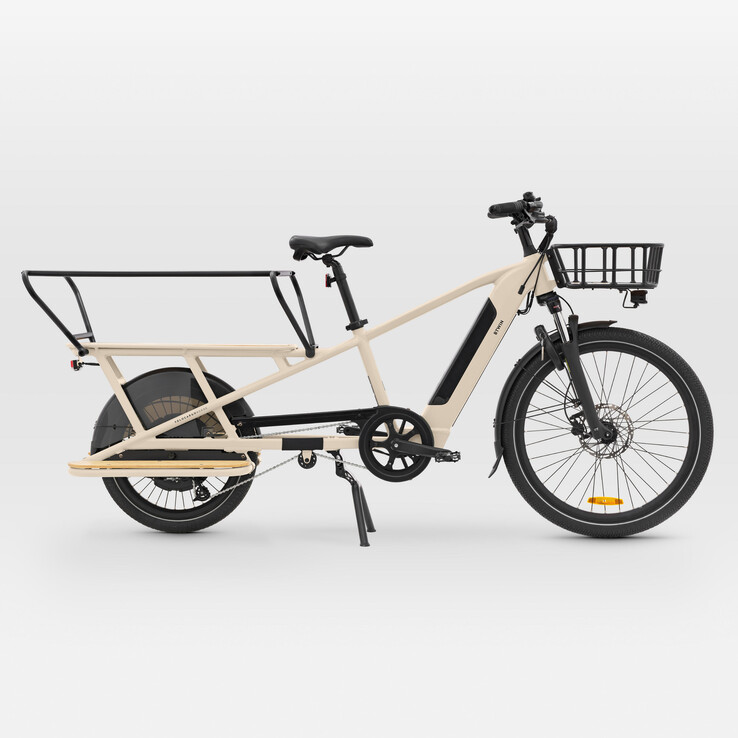 Elektryczny rower cargo Decathlon BTWIN Longtail R500E w kolorze beżowym.  (Źródło zdjęcia: Decathlon)