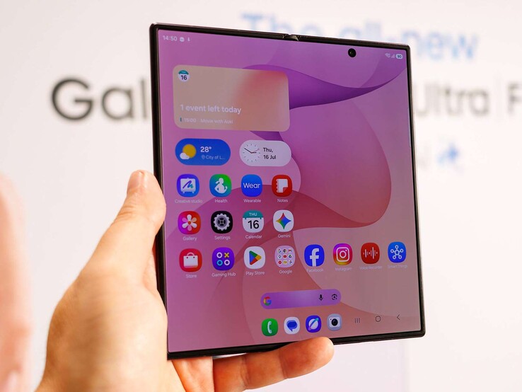 Wewnętrzny ekran Galaxy Z Fold 8 Ultra