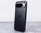 Wyświetlacz w Google Pixel 10 ma mieć mniej migotania niż ten w Pixel 9. (Źródło obrazu: Notebookcheck)