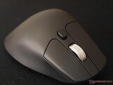 Keychron M6 8K widok z przodu po prawej stronie. 