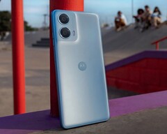 Motorola będzie oferować Moto G24 Power w dwóch odcieniach niebieskiego (źródło zdjęcia: Motorola)