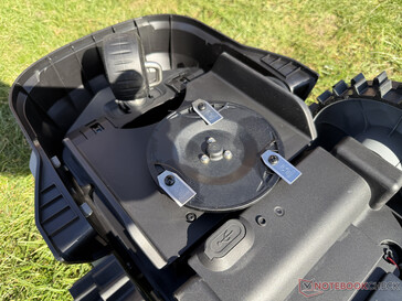 Spód z małym dyskiem koszącym