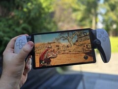 PlayStation Portal jest jedynym handheldem w obecnej ofercie Sony PlayStation, ale nie odtwarza gier natywnie. (Źródło obrazu: Unsplash, edytowane)