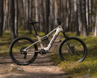 Model Amflow TL Carbon jest wyposażony w silnik z napędem środkowym Avinox M2 firmy DJI