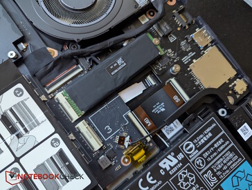 Dysk SSD 2 i puste trzecie gniazdo
