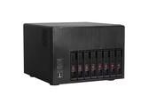 XYC X108 NAS PC może obsłużyć do 144 TB pamięci masowej dzięki ośmiu kieszeniom na dyski. (Źródło zdjęcia: AliExpress)