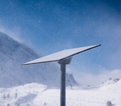 Odbiornik Starlink w warunkach śnieżnych (źródło zdjęcia: SpaceX)