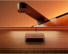 Philips Hue Play Screen Sync z kamerą typu „rybie oko” (u góry) oraz urządzeniem Play HDMI sync box 4K (u dołu).