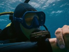 Garmin Descent X30 (na zdjęciu) jest już dostępny. (Źródło zdjęcia: Garmin)