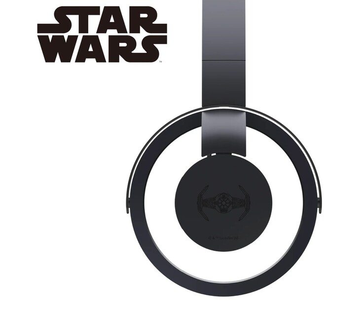 Czarny nwm ONE ma nadruk z wizerunkiem myśliwca TIE. Biały ONE przedstawia myśliwiec X-wing. (Źródło zdjęcia: NTT Sonority)