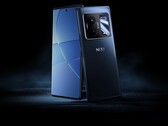 Nuu B40 to smartfon z dwoma ekranami dostępny w Stanach Zjednoczonych. (Źródło zdjęcia: Nuu)