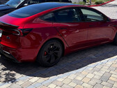 Tesla Model 3 Ludicrous w Malibu (zdjęcie: BooDev/X)