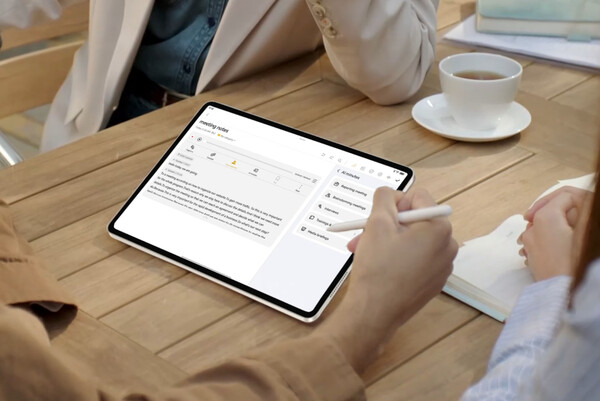 Honor MagicPad 3 ma wyświetlacz LCD o przekątnej 13,3, w przeciwieństwie do swojego poprzednika, który ma wyświetlacz OLED. (Źródło obrazu: Honor)