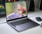 W sieci dostrzeżono wariant Samsunga Galaxy Book6 Pro z procesorem Intel Core Ultra X7 358H (na zdjęciu: Galaxy Book5 Pro 360; źródło obrazu: Notebookcheck)
