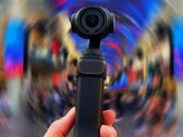 Insta360 Luna Pro będzie miała pojedynczą kamerę (edytowany obraz Insta360 Luna Ultra).