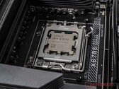 Ryzen 7 9800X3D ma zastąpić model 7800X3D 7 listopada. (Źródło obrazu: Notebookcheck)