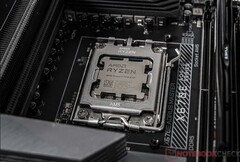 Ryzen 7 9800X3D ma zastąpić model 7800X3D 7 listopada. (Źródło obrazu: Notebookcheck)
