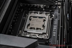 Ryzen 7 9800X3D ma zastąpić model 7800X3D 7 listopada. (Źródło obrazu: Notebookcheck)