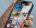 Zrzut ekranu z nowej prezentacji poświęconej sztucznej inteligencji Siri