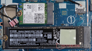 Kontroler SSD jest pasywnie chłodzony na obudowie
