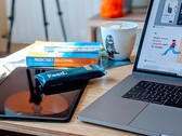 Według analityka Bloomberga, Marka Gurmana, Apple planuje wprowadzić na rynek wiele nowych iPadów i MacBooków wiosną 2024 roku, ale bez żadnego wydarzenia premierowego. (Zdjęcie: Elise Bouet, Unsplash)