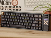 Recenzja bezprzewodowej, niskoprofilowej klawiatury mechanicznej Iqunix Magi65 Pro