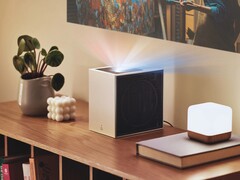 Projektor LG CineBeam S (na zdjęciu) można zamówić w przedsprzedaży w niektórych krajach. (Źródło zdjęcia: LG)