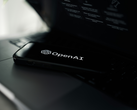 Logo OpenAI na telefonie