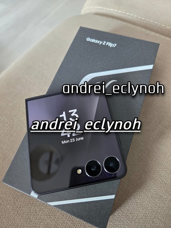 Ktoś świętuje swój nowy Samsung Galaxy Z Flip7 trochę za wcześnie. (Źródło zdjęcia: andrei_eclynoh)