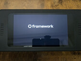 Pitstoptech wykorzystuje płytę główną Framework jako handheld do gier. (Źródło obrazu: Pitstoptech)