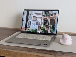 Ocena w recenzjach: 87,9%: HP OmniBook Ultra 14