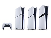 Kontroler PlayStation DualSense, konsola PS5 z napędem płytowym, PS5 w wersji Digital Edition oraz PS5 Pro (od lewej do prawej). 