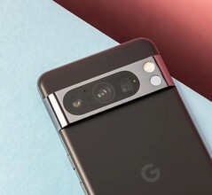 Pixel 8 Pro. (Źródło: Andrew Lanxon/CNET)