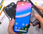 Ekspert od teardownu jest pod wrażeniem wewnętrznych elementów Google Pixel 10 Pro XL. (Źródło obrazu: JerryRigEverything)