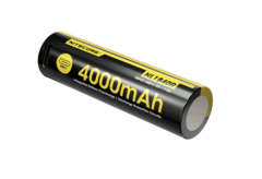 Akumulator NL1840R posiada port USB służący do ładowania