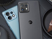 Moto X40 występuje w czterech konfiguracjach pamięci i dwóch kolorach. (Źródło zdjęć: Motorola)