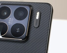 Wygląda na to, że Xiaomi 15S Pro's Xring O1 jest na równi z Xiaomi 15 Pro's Snapdragon 8 Elite w AnTuTu. Na zdjęciu: nowy telefon. (Źródło zdjęcia: Lu Weibing)