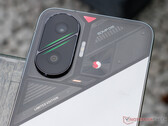Poco F7 powinien być stosunkowo przystępny cenowo jak na smartfon z chipsetem Snapdragon 8s Gen 4 i 12 GB pamięci RAM. (Źródło obrazu: Notebookcheck)