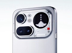 Nothing Phone (4a) Pro posiada aluminiowe plecki.