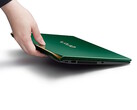 Odświeżony laptop Vaio SX14-R w kolorze Deep Emerald oferuje szybszą moc przetwarzania AI w obudowie z włókna węglowego o wadze poniżej 1 kg.