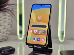 Recenzja: Samsung Galaxy A25 5G. Urządzenie do recenzji dostarczone przez cyberport.de