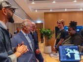Tim Cook z królem Karolem III w siedzibie Apple w Battersea Power Station