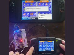 Mikrokontroler łączący konsolę GBA z konsolą Nintendo Switch 2, umożliwiający przenoszenie pokemonów między tymi dwoma urządzeniami