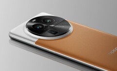 Find X6 Pro pakuje do swojej ogromnej obudowy mnóstwo imponującego sprzętu fotograficznego. (Źródło obrazu: Oppo)