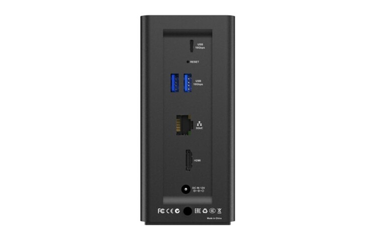 Dostępne są porty HDMI i USB. (Źródło obrazu: TerraMaster)