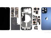 ARM zarabia mniej niż 0,30 USD na każdym sprzedanym iPhonie 15. (Zdjęcie: iFixit)